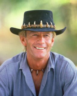 Paul Hogan in blue shirt and black hat in Crocodile Dundee 24X30 