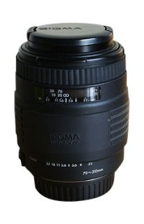 Sigma 70 mm   210 mm f/4 5.6 UC Zoom Len
