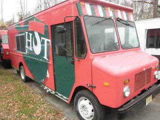 2008 Workhorse Food Truck   New Installed Mobile Kitchen   Fully 