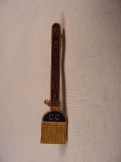 nashua curling club broom pin  5 99