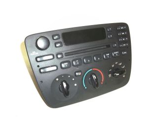 2001   2003 Mercury Sable / Ford Taurus AM/FM/CD player and AC Climate 