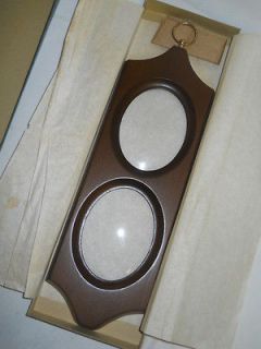 VINTAGE WOODEN DOUBLE OVAL FRAME IN ORIGINAL BOX   3 1/4 X 4 1/4 #1