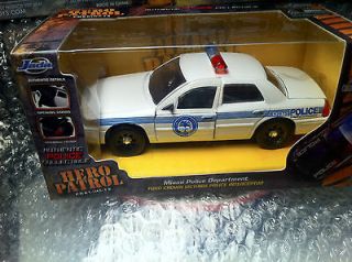 Jada Hero Patrol 132 Die Cast New In Package Miami Police Ford Crown 