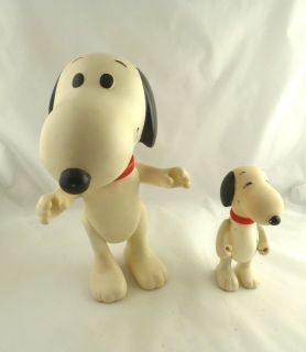 Vintage Set of two 1958 1966 Snoopy Peanuts Jointed vinyl dolls