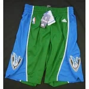 dallas mavericks shorts in Sports Mem, Cards & Fan Shop