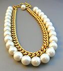 GLAMOROUS Vintage 1980s 90s ANNE KLEIN Goldtone & Large Faux Pearls 
