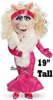   Miss Piggy 2011 Disney Store Authentic Original Toy Plush Doll NWT