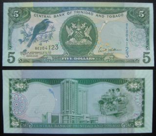 trinidad and tobago paper money 5 dollars 2006 unc  4 82 