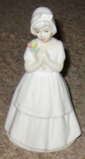white 7 5 porceval girl figurine w roses valencia spain