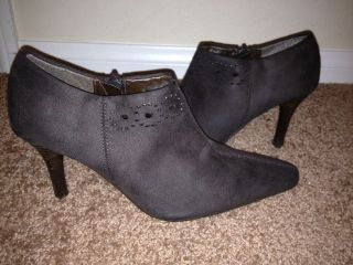NEW WET SEAL Brown Ankle Pointy Toe Booties Work Boot Stiletto Heel 
