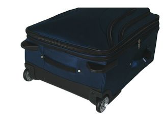 Travelpro Walkabout® Lite 4   24 Expandable Rollaboard® Suiter 