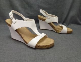 New Plush Above A2 Aerosoles Womens 9M Wedge Sandal White Leather Shoe 
