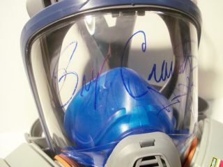   Gas Mask Signed Bryan Cranston Aaron Paul 2012 Respirator Proof