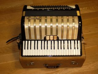 Vintage Hohner Marchesa Accordion Lacquered Tweed Case 120 Bass 41 Key 