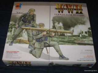 Details Up for sale is a Dragon collectible acti on figure set. WW2 