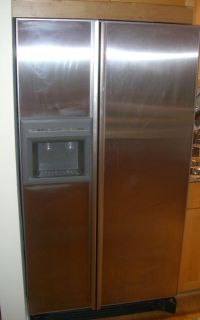 Amana refrigerator made in USA super clean & usable SBD21VPSE icemaker 