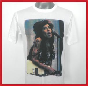 Amy Winehouse Singing T Shirt White Size Medium