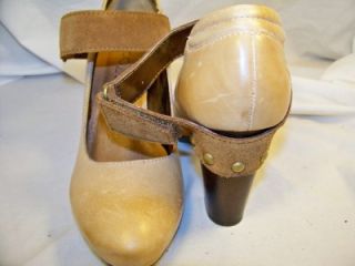 Womens Shoes NEW APEPAZZA Bergano Camel Heels 9.5