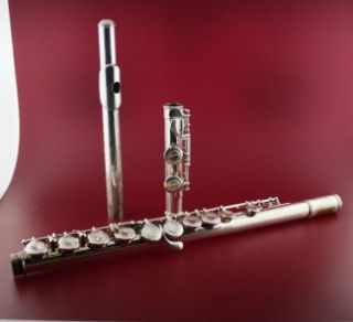 armstrong flute 104 with case