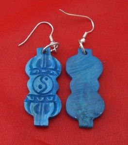 This beautful Tibetan bajra with ying yang carving blue color earrings 
