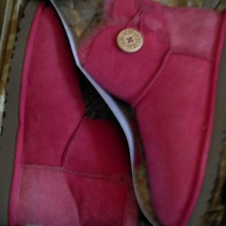 UGG Australia Mini Bailey Button Boots in Tea Rose Womens Size 9 3352 