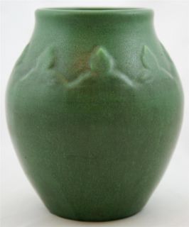 Hampshire 7 25 Arts Crafts Vase w Leaf Design in Rich Matte Green 