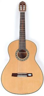 Valencia CG 195 Classical Guitar Stunning to Look At