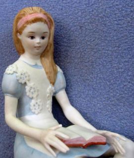 CYBIS Porcelain Figurine Alice in Wonderland Mint