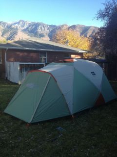    419 REI Base Camp 6 person tent 3 season aluminum pole full rain fly