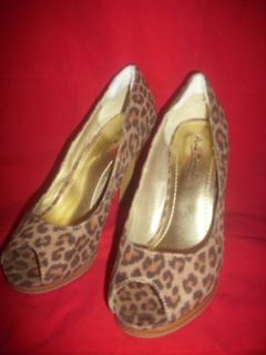 ANNE MICHELLE womens heels, leopard print, shoes, size 7, pumps!