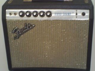 Fender Vintage vibro champ works and sounds great all original