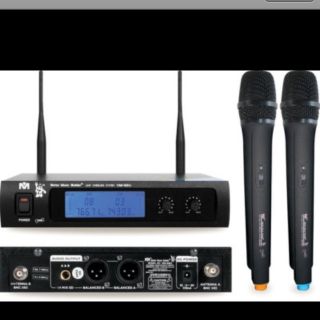  BMB VM52U Dual UHF Wireless Microphone
