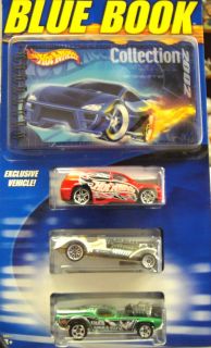   Hot Wheels 2002 Blue Book Collectors Guide with 3 Cars Set NOC