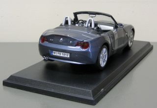 BMW Z4 Diecast Model Car Maisto 1 18 Scale Dark Gray