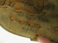 Vintage Wilson Baseball Glove Mitt Bobby Bonds A2140
