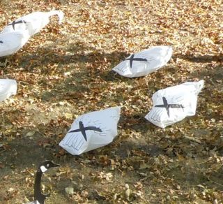    GOOSE windsock bodies with stakes 6 dozen 72 decoy bodies and stakes