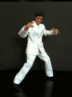 Enterbay (Hot Toys) Bruce Lee   Fist Of Fury (Chen Zhens White Suit 