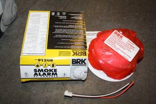   brk electronics 9120b fire alarm smoke detector w battery back up nib