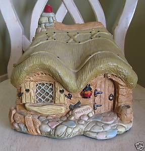 Vintage Pepiware England Treetops Bunny House Figural