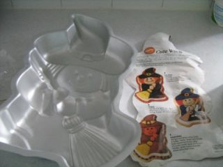 WILTON HALLOWEEN CUTE WITCH 1993, 2105  9330 CAKE PAN never used