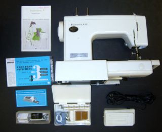 KENMORE 1252 SEWING MACHINE with Foot Pedal, Buttonhole Attachment, So 