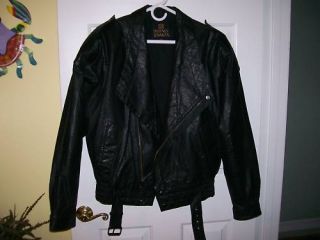MENS BYRNES BAKER LEATHER JACKET SIZE SMALL EUC