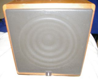 you are bidding on a canton plus c 12 subwoofer this subwoofer is a 