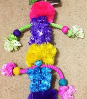 Prevue Hendryx Calypso Creations Wild N Wooly Large Parrot Toy 62662 