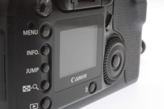 Canon D30 3 1MP Digital SLR Camera with Accessories