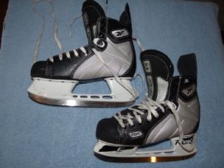   3K HOCKEY SKATES SIZE 5 1/2 SHOE SIZE 7 SUPER CONDITION MADE IN CANADA