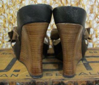   Brown Leather Double Strap NW CALLAGHAN Wedge Heels Shoes 9