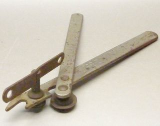   ANTIQUE STAR CAN OPENER c 1925 EARLY MANUAL ROTATING WHEEL CAN OPENER
