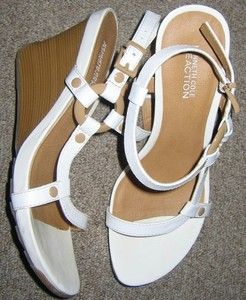 Kenneth Cole Reaction Cedar Grove Womens Wedges Sandals White Designer 