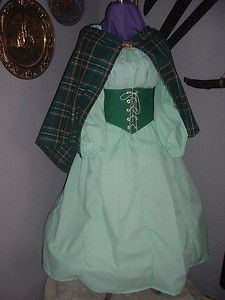 RENAISSANCE IRISH WENCH chemise skirt, cincher and cape spider pin